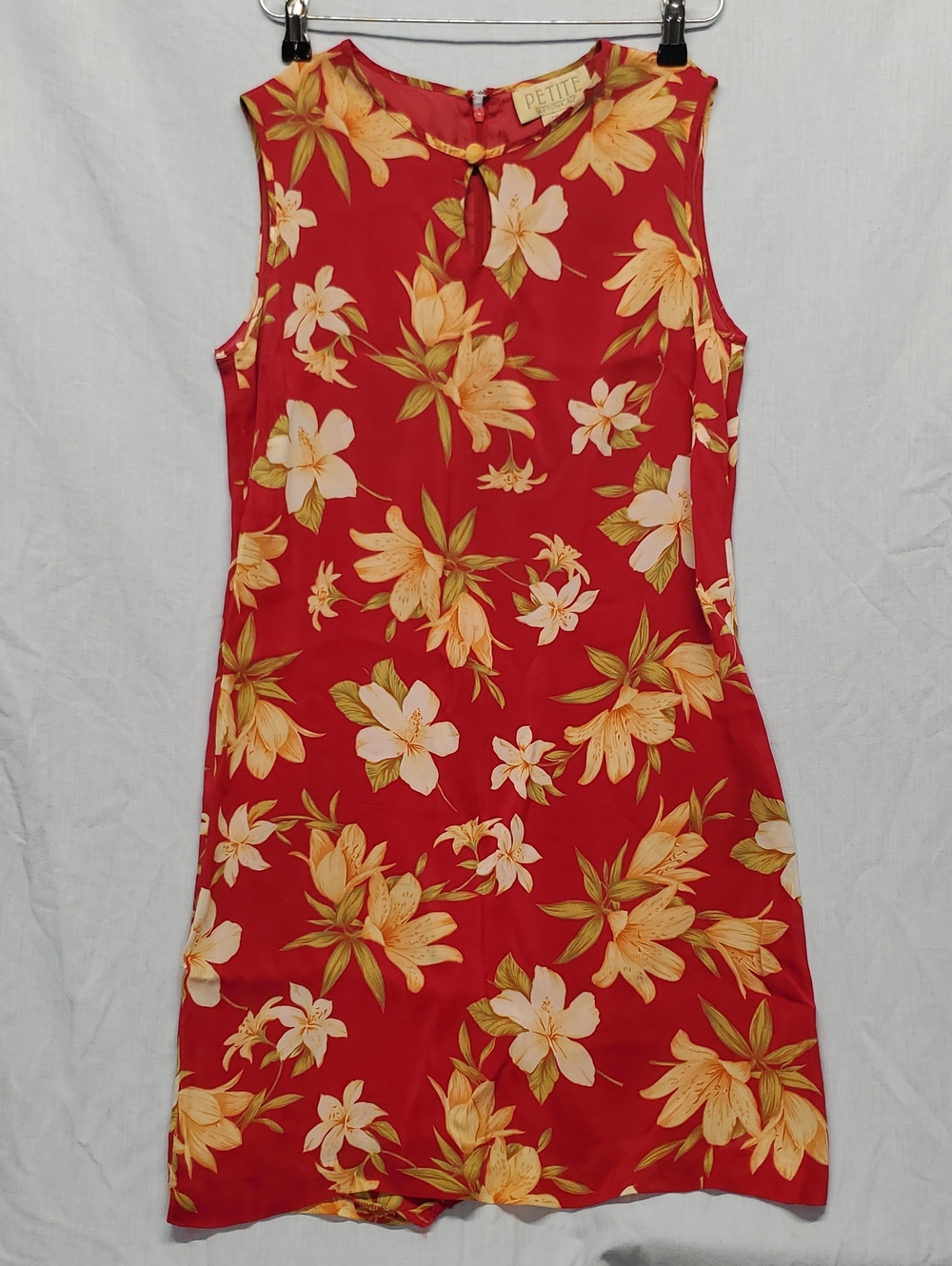 Petite Sophisticate Red Floral Keyhole Sleeveless Tunic #105